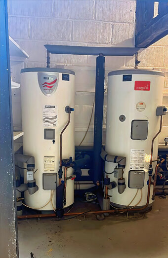 https://inglewoodhotwater.com.au/uploads/2025/06/electric-hot-water-system-10198.jpg