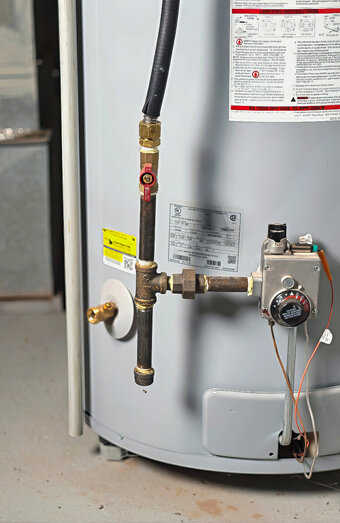 https://inglewoodhotwater.com.au/uploads/2025/06/gas-hot-water-system-65811.jpg